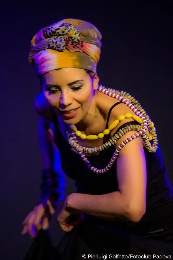 Embajadora Jennifer Cabrera Fernández