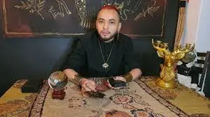 Embajador Driel Molmont