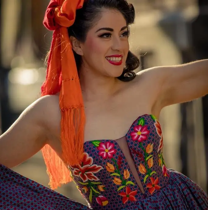 Embajadora Laura Reyes