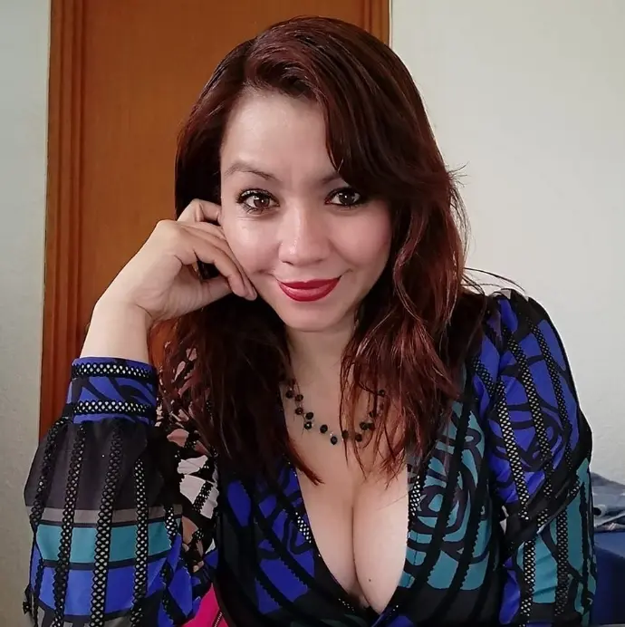 Embajadora Fe Estrada